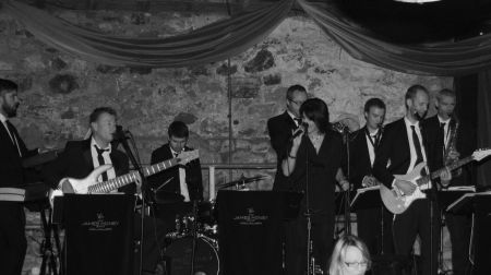 Wedding and Function Band available with Hireaband